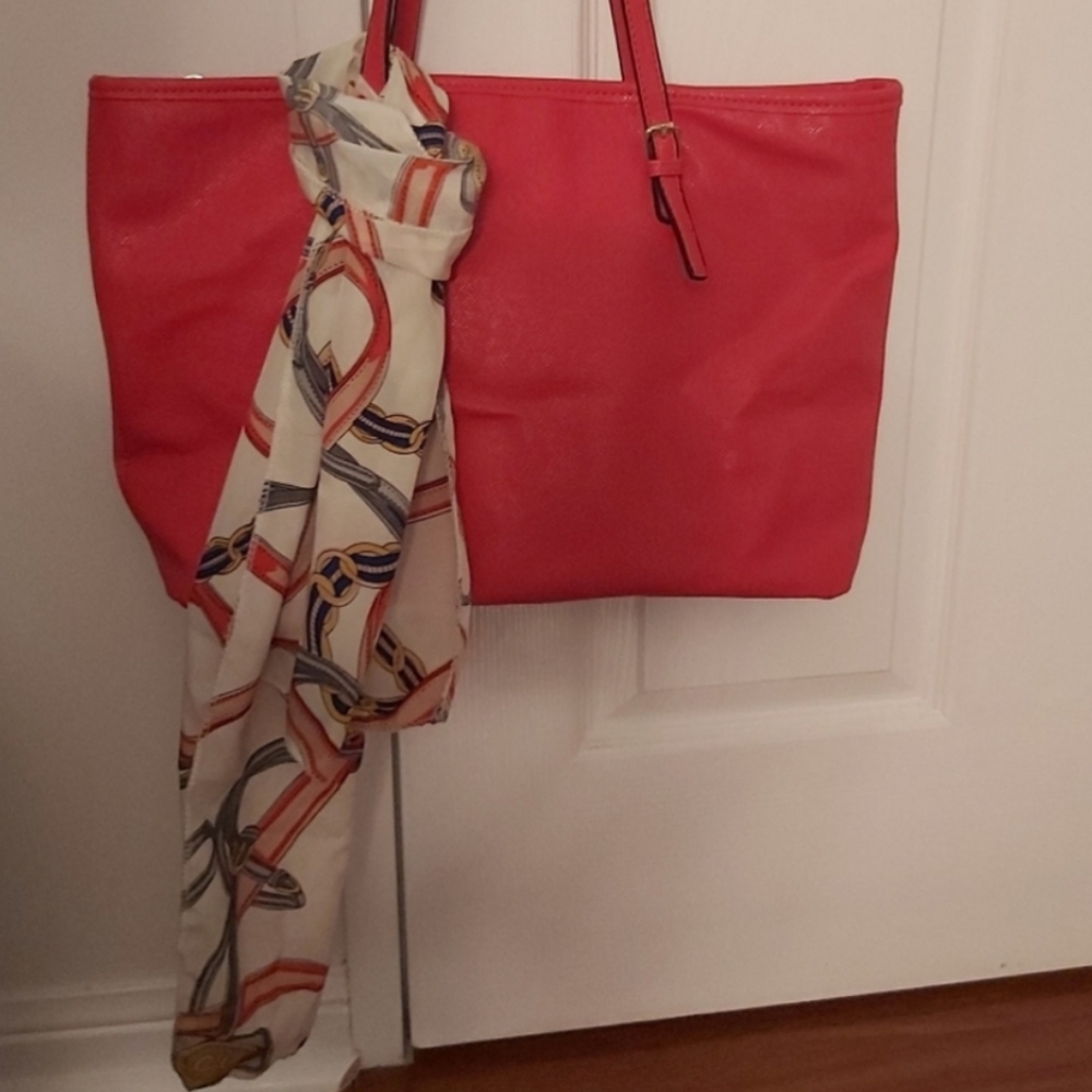 🖐 🍁5/$25🍁  Call it spring red tote